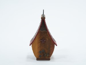 Curved birdhouse (red trim)
