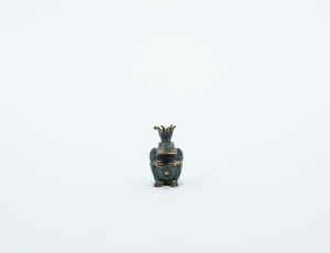 Crowned Frog Figurine (Small)